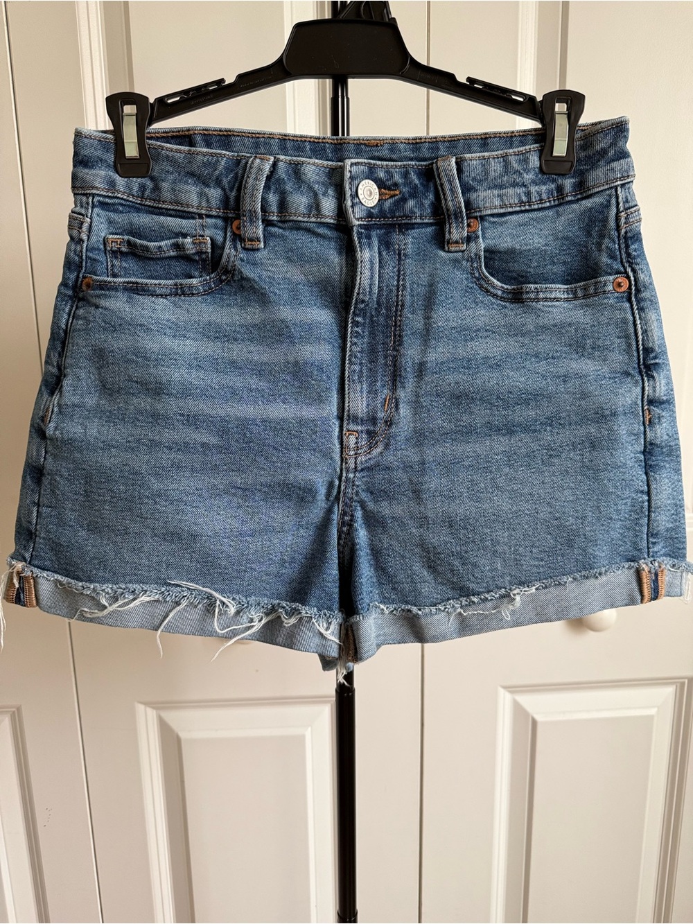 American Eagle Stretch High Waisted Mom Denim Shorts Size 4